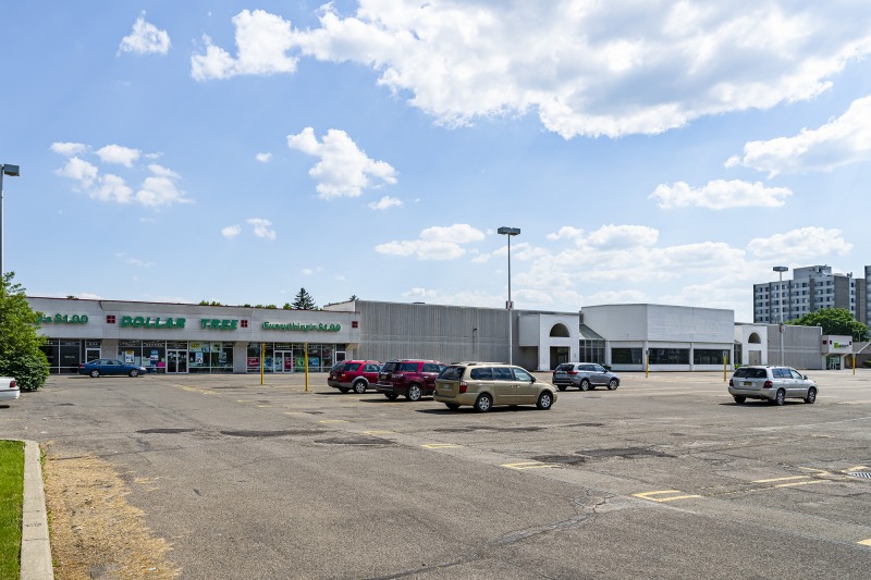 Tops Plaza – Elmira, NY